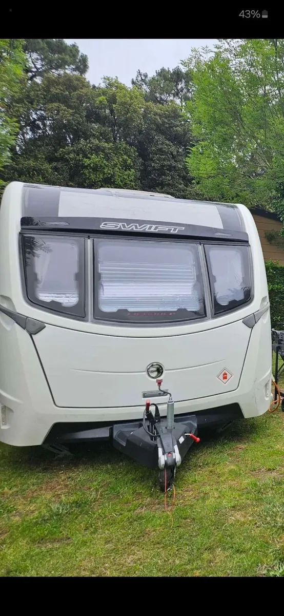 Swift Elegance 530 - 4 Berth Caravan - Image 4