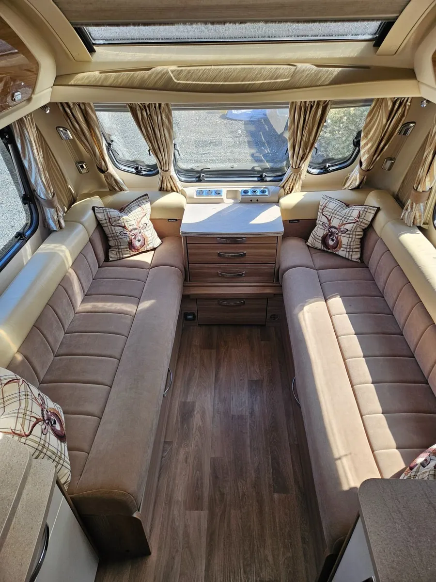 Swift Elegance 530 - 4 Berth Caravan - Image 4