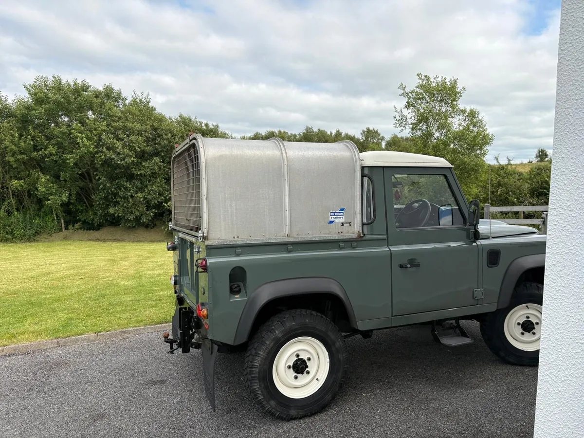 Landrover Defender 90 - Image 2