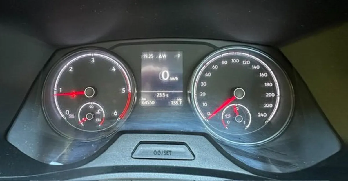 Volkswagen Transporter '21 Automatic LWB 64,550km - Image 2