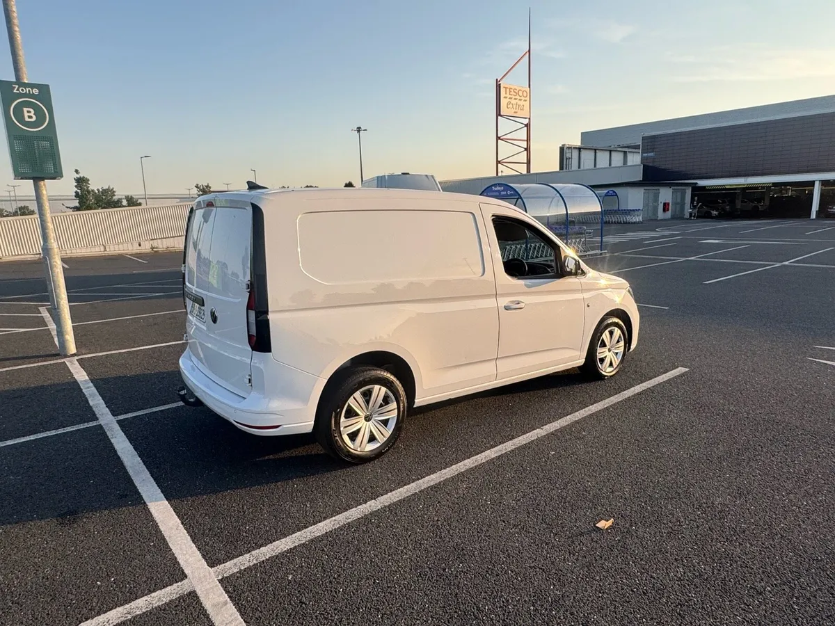 Vw caddy Business edition low km - Image 4