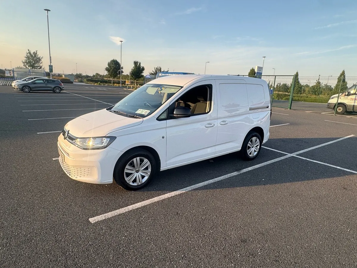 Vw caddy Business edition low km - Image 2