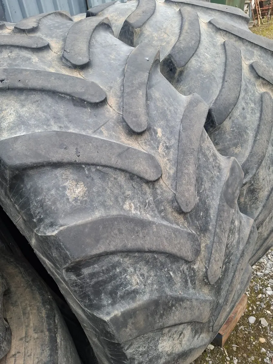 Tractor tyres - Image 1