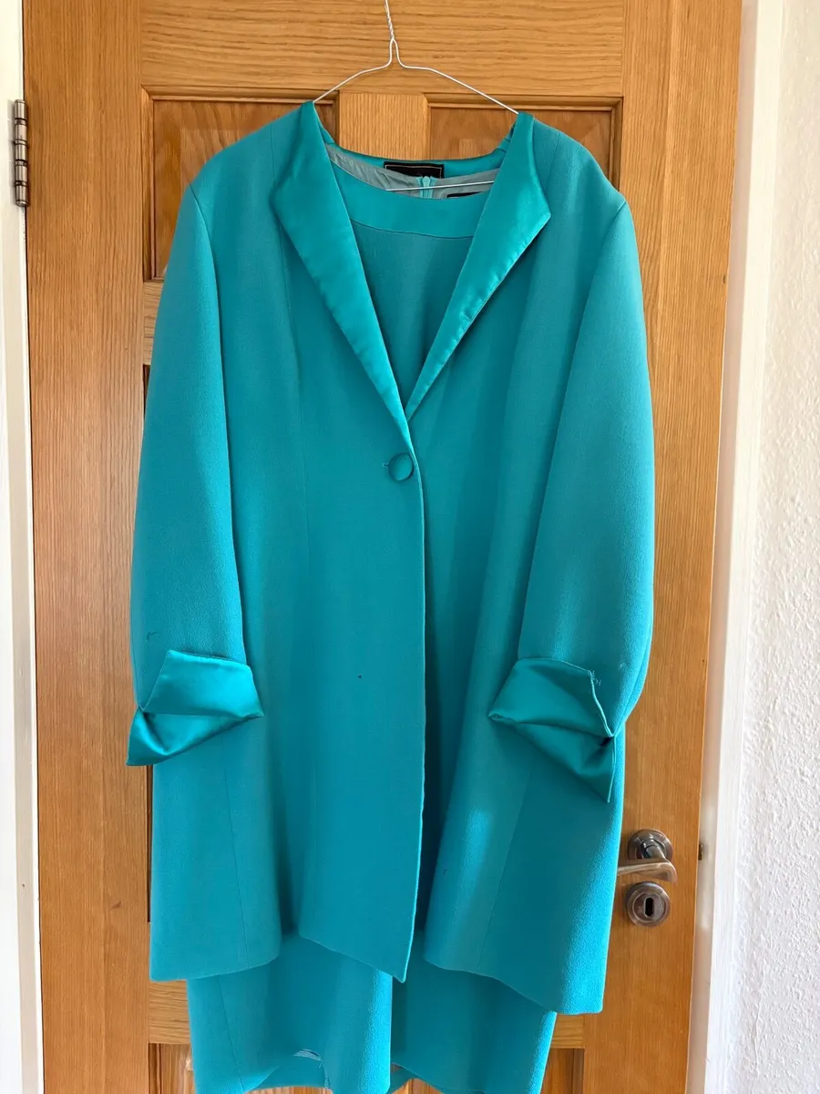 Mother of the bride outfit - Image 1