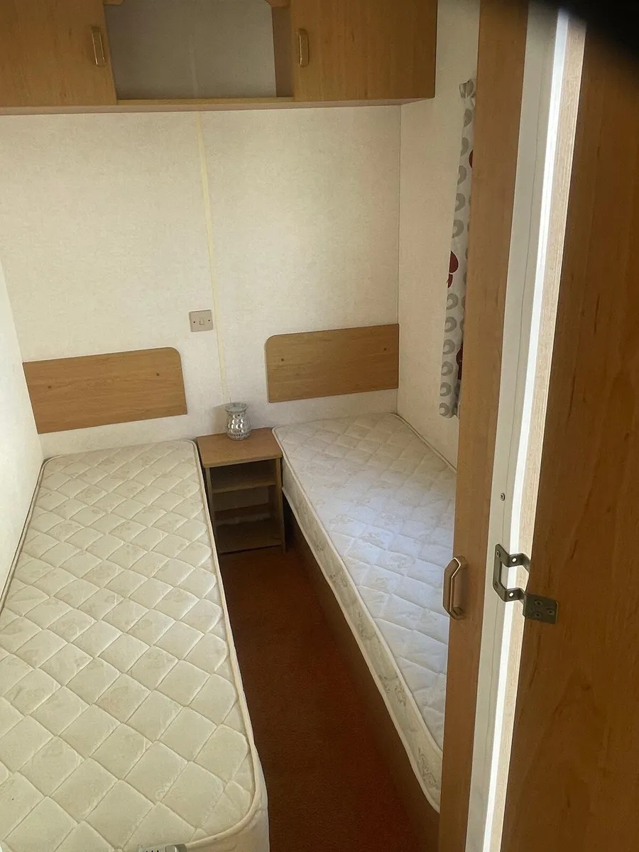 Caravan - Image 4