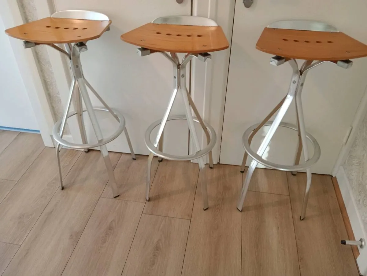 3 kitchen bar stools - Image 3