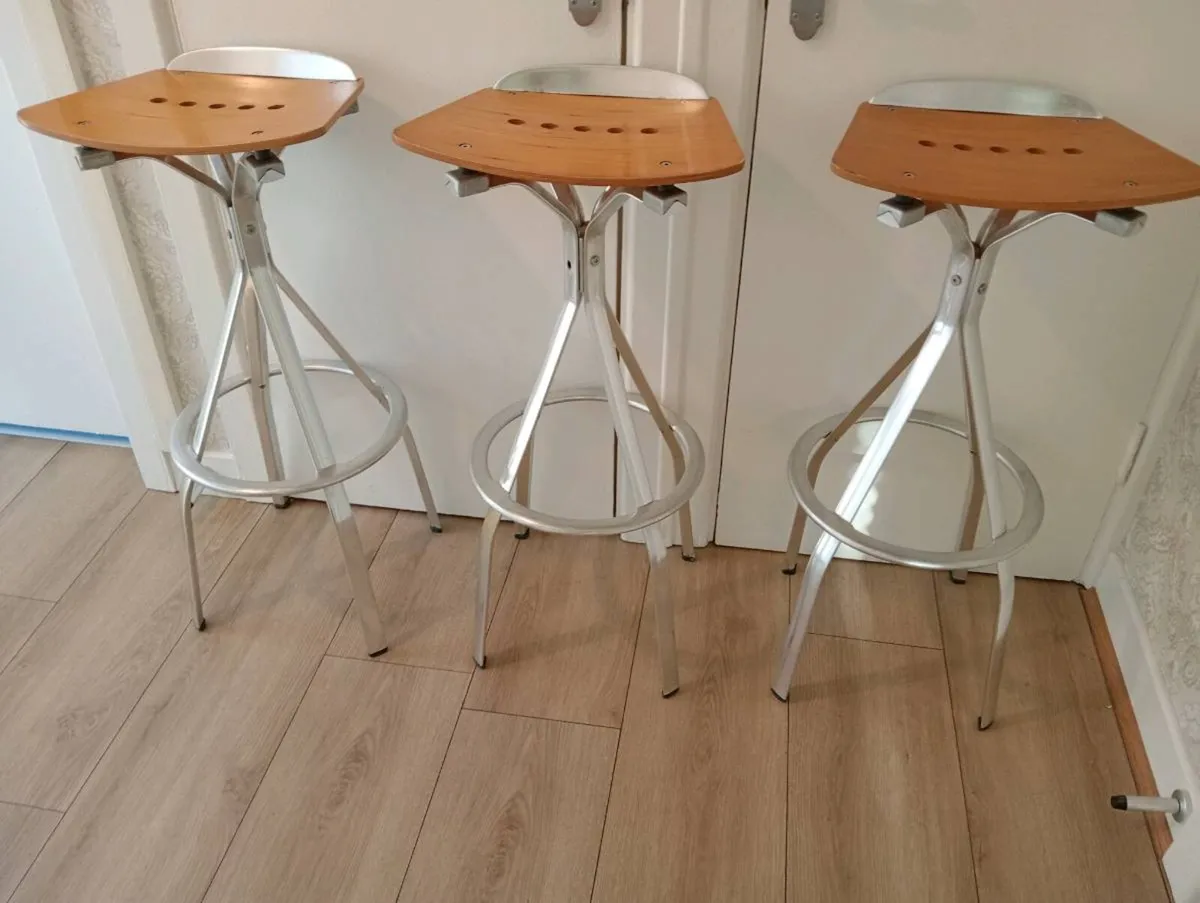 3 kitchen bar stools - Image 2