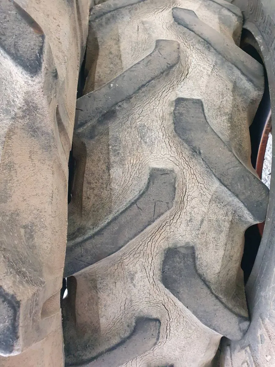 13.6R24 tyres - Image 2