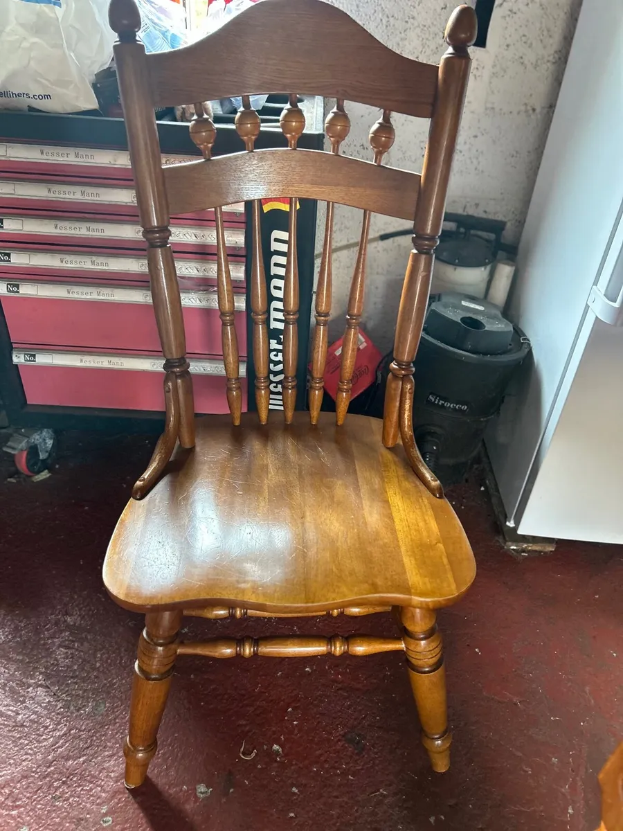 Dining table and chairs - Image 1