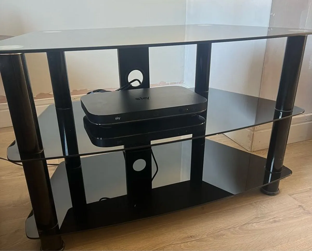 Black tv stand - Image 1