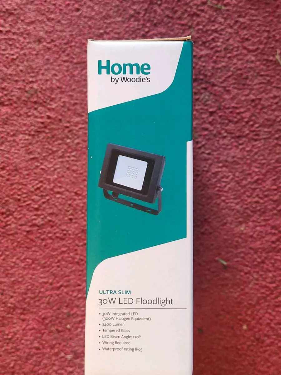 LED Floodlight - Image 3