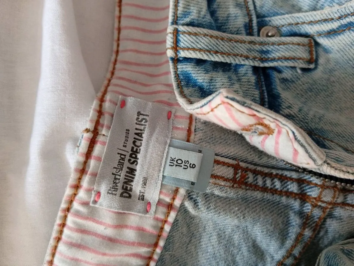 Ladies shorts size 10 - Image 3