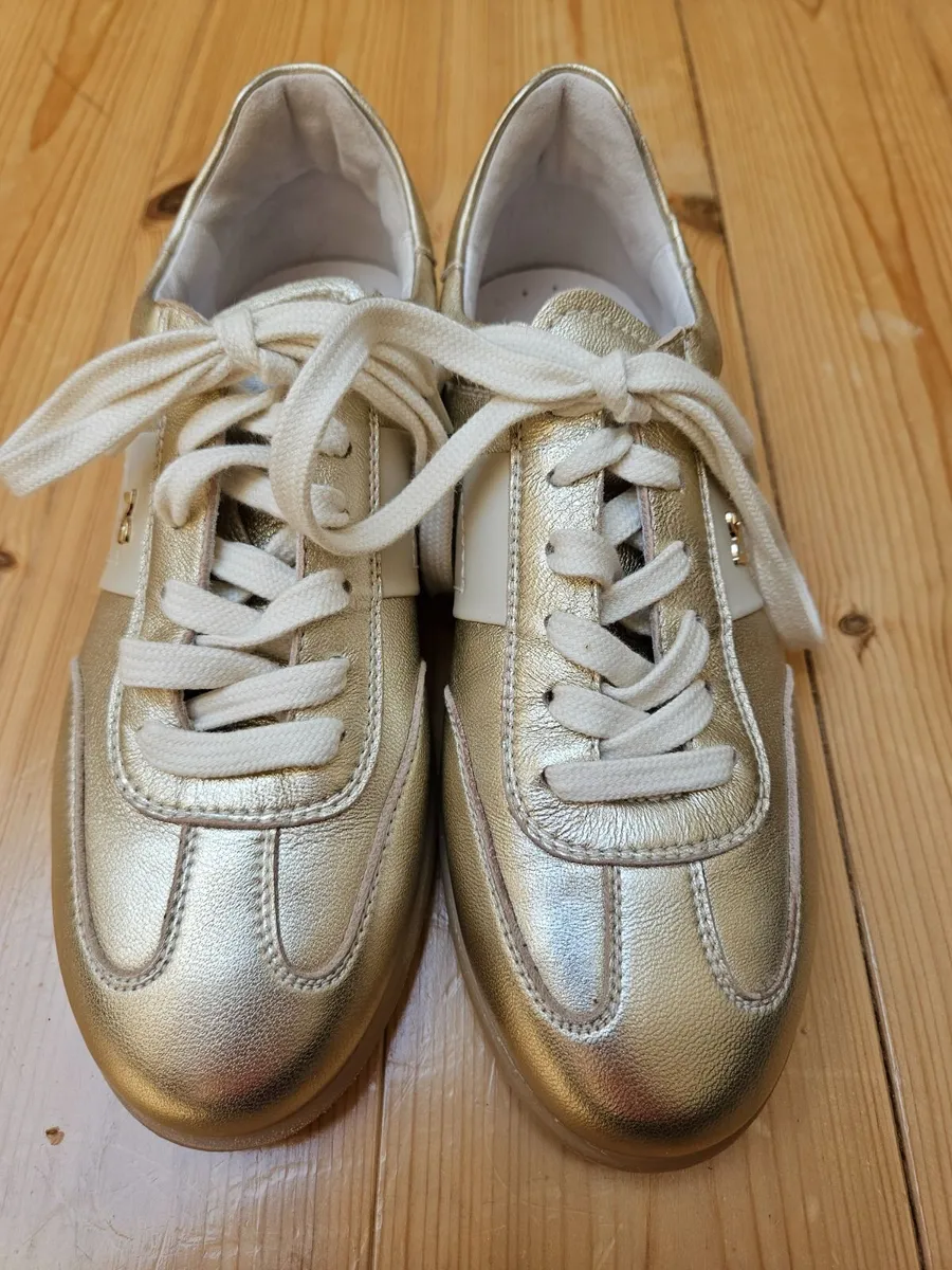 Ladies Shoes Trainers size 3 - Image 2