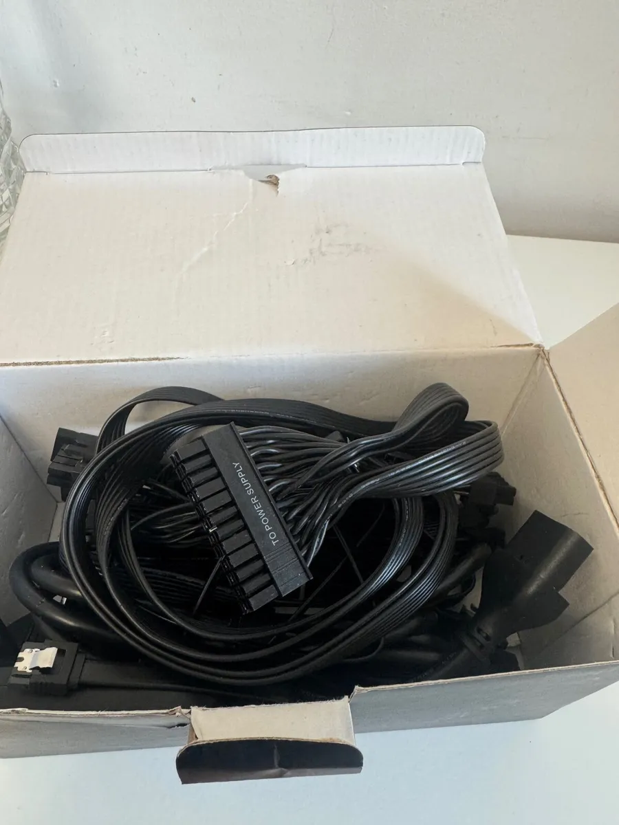 Fully Modular 700w 80+ Bronze PSU - Image 3