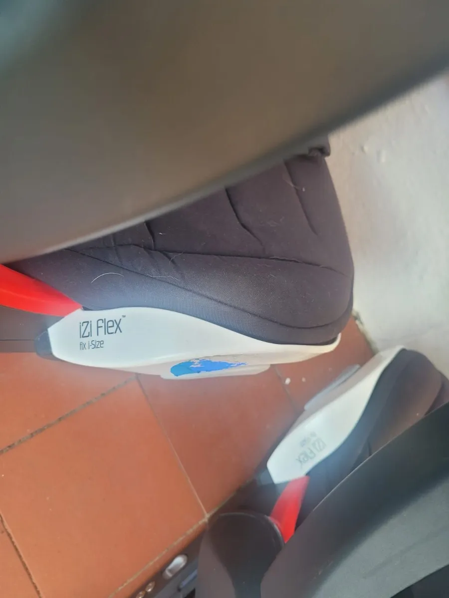 Car seats - Image 1