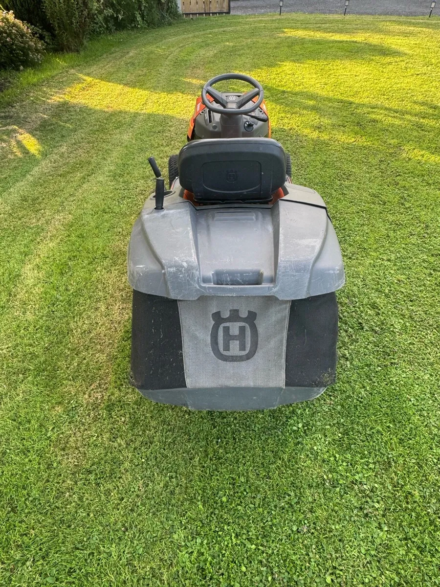 Ride on mower - Image 3