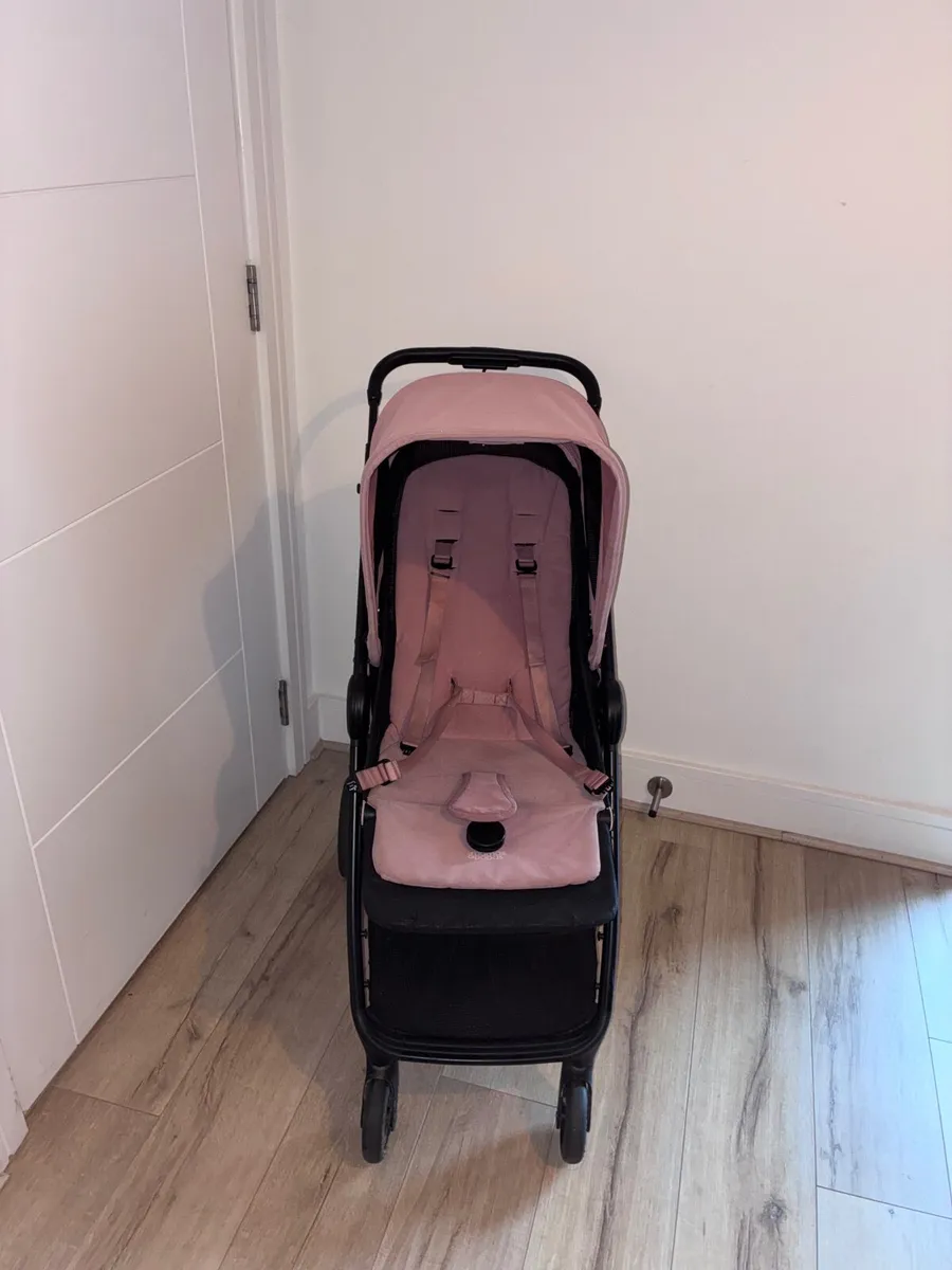 Stroller - Image 1