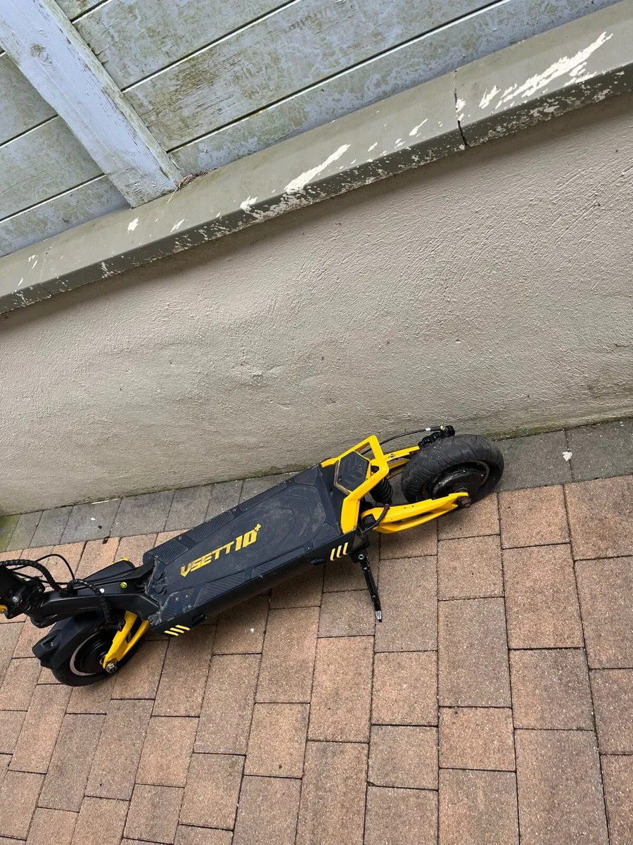 Electric scooter - Image 2