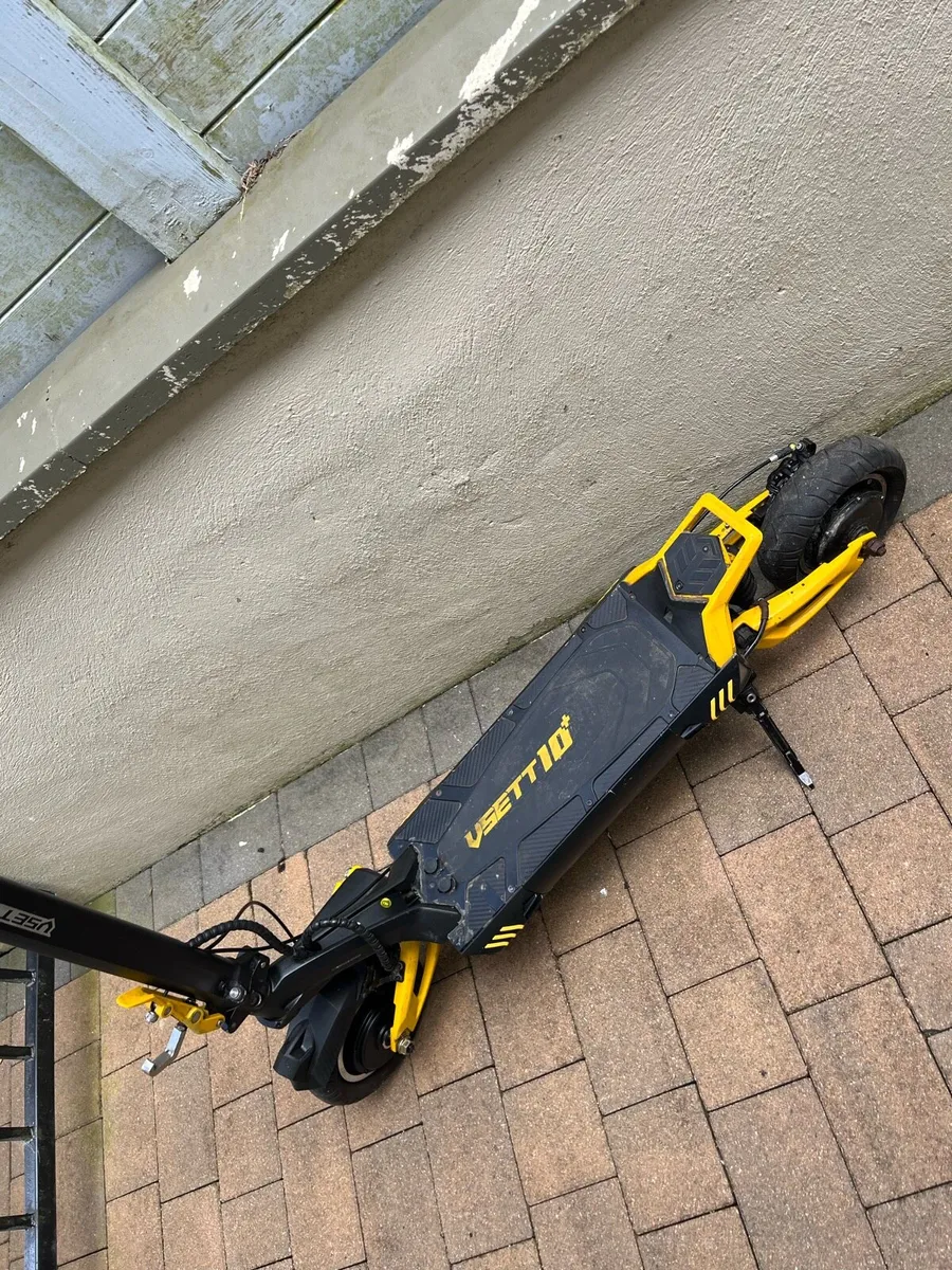 Electric scooter - Image 4