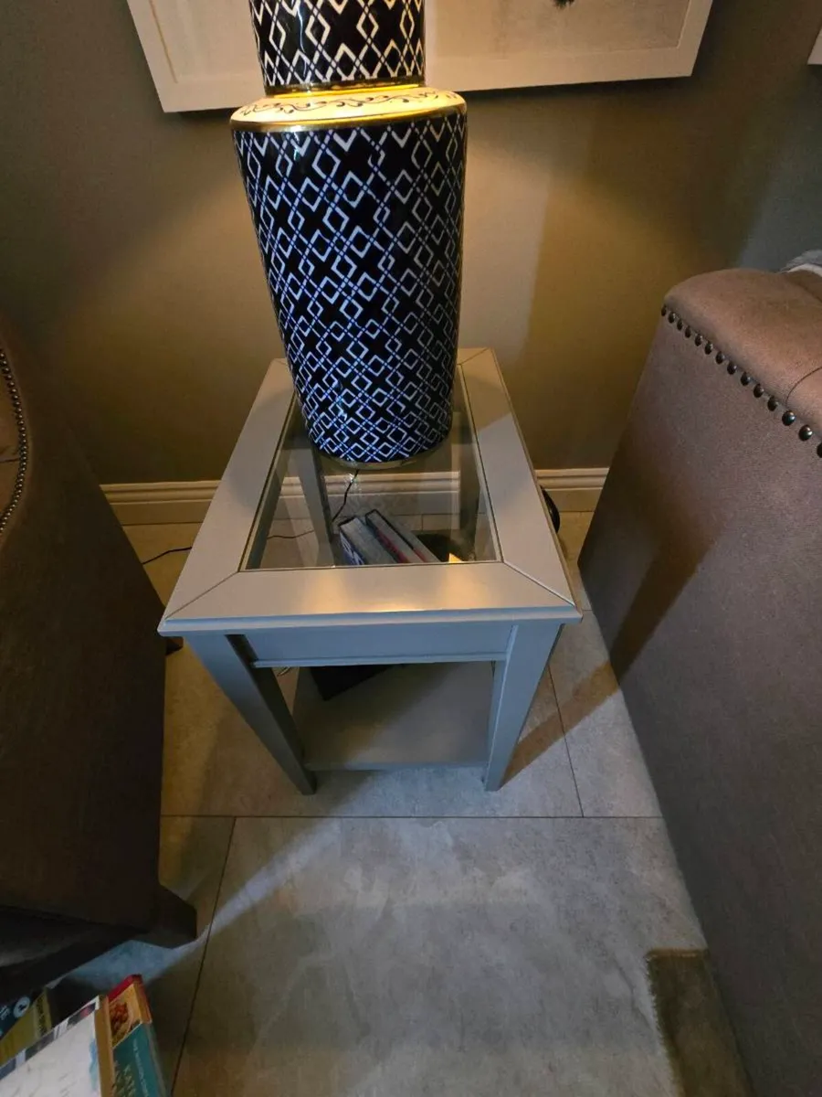 Lamp Table - Image 1