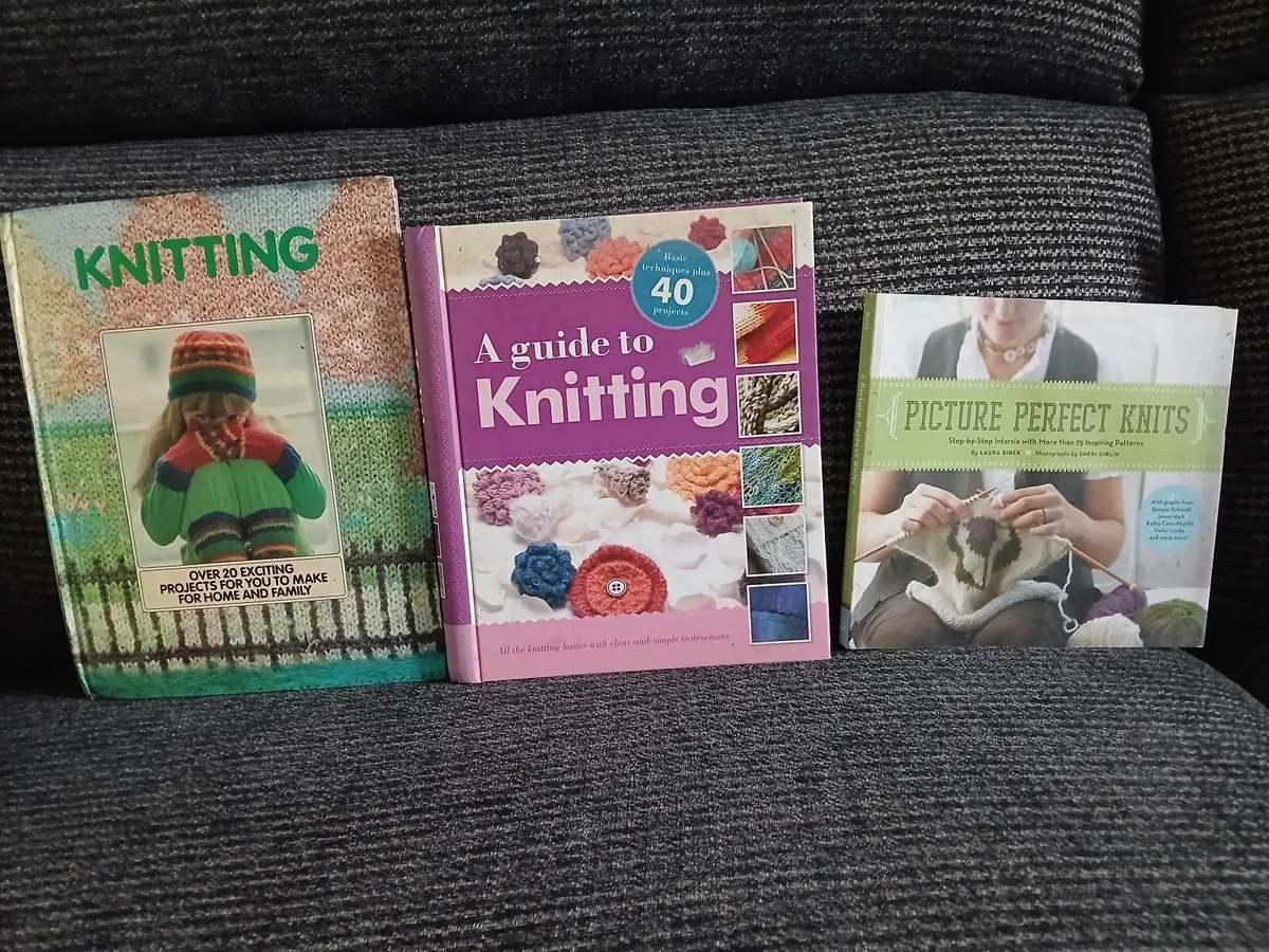 Knitting pattern books - Image 1