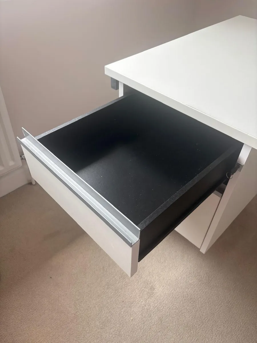 1800x800 mm Desk (White) with x2 Drawers - Image 2
