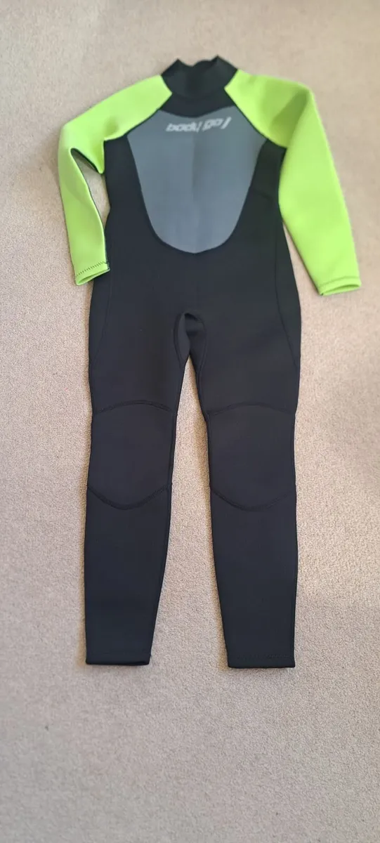 Wet suit - Image 1