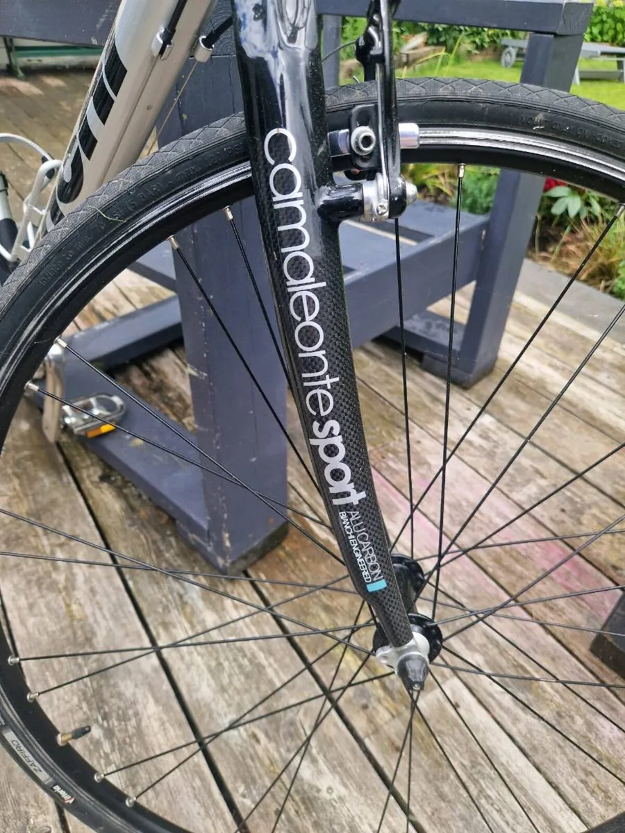 Bianchi hybrid bike - Image 3