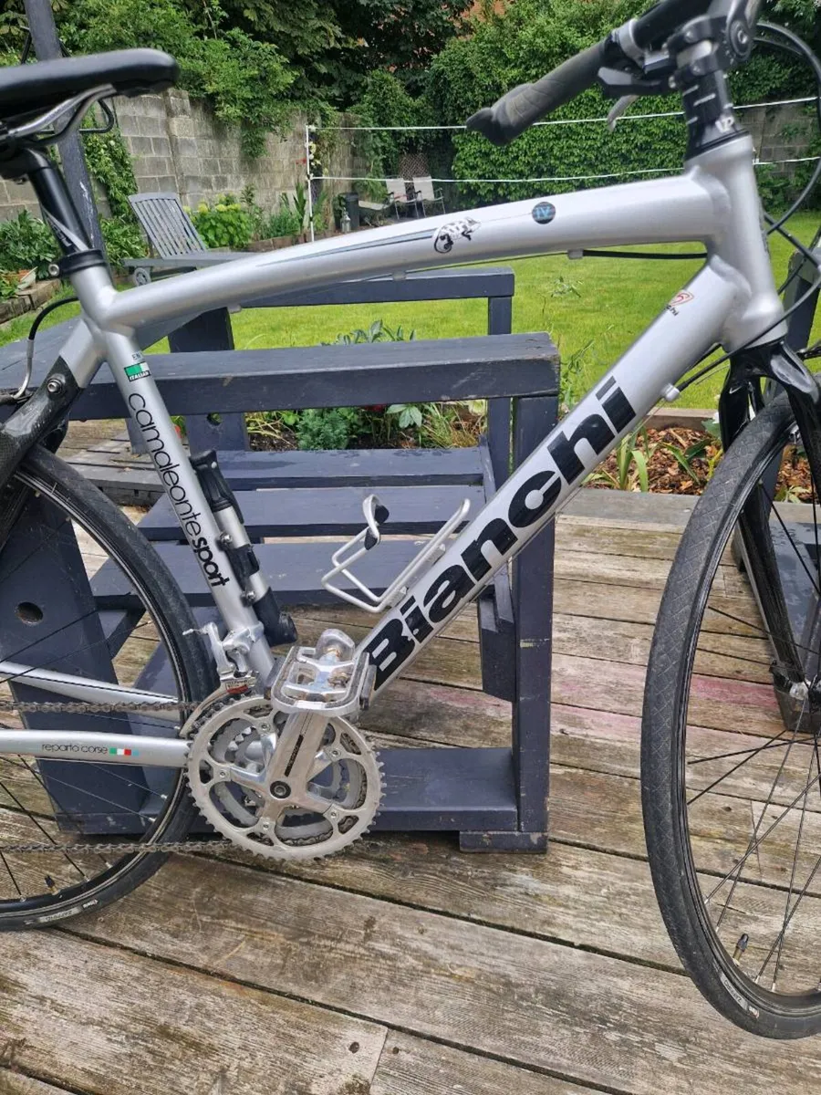 Bianchi hybrid bike - Image 4