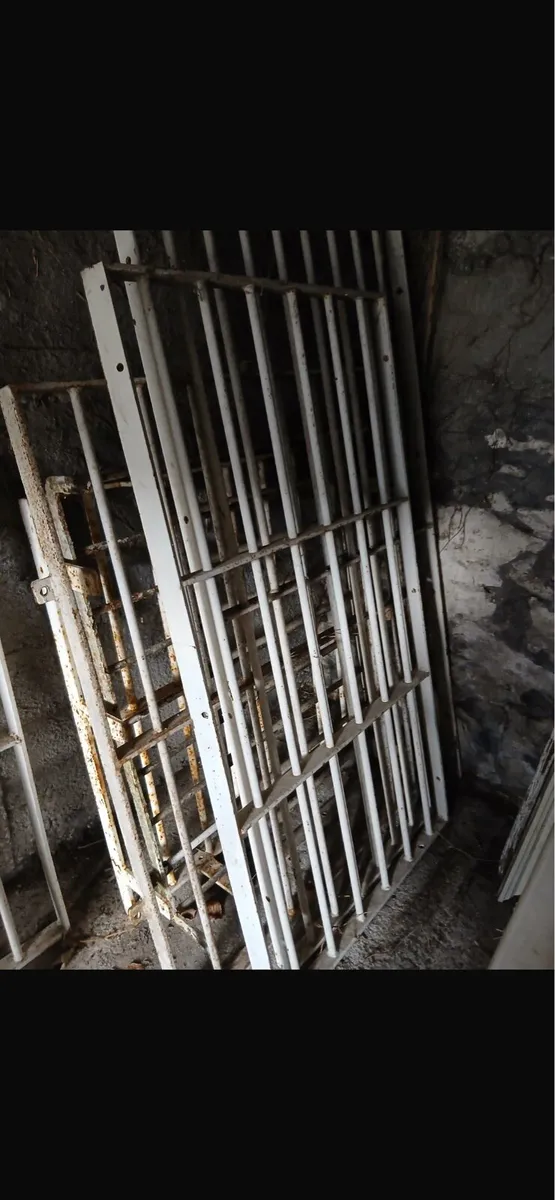 Steel security window bars - Image 3