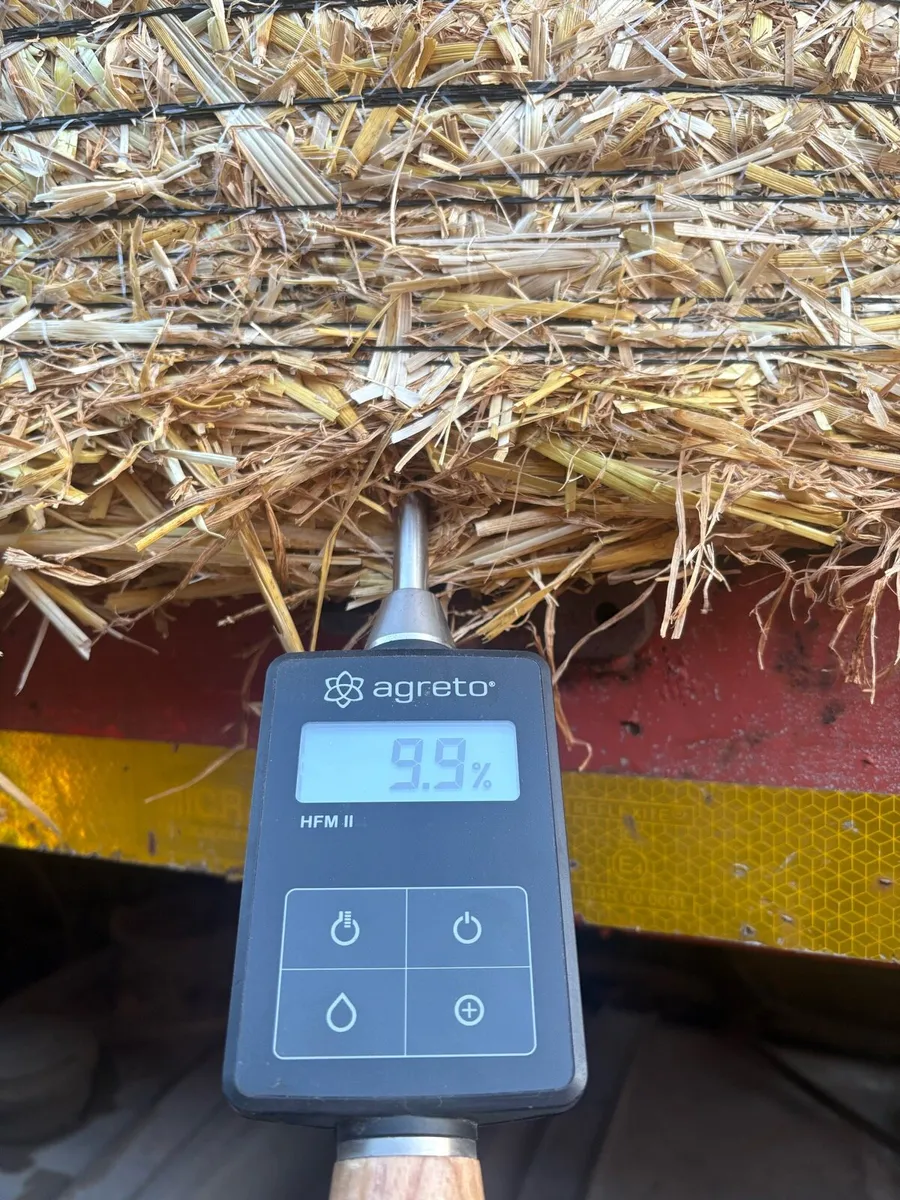 Straw delivered - Image 2