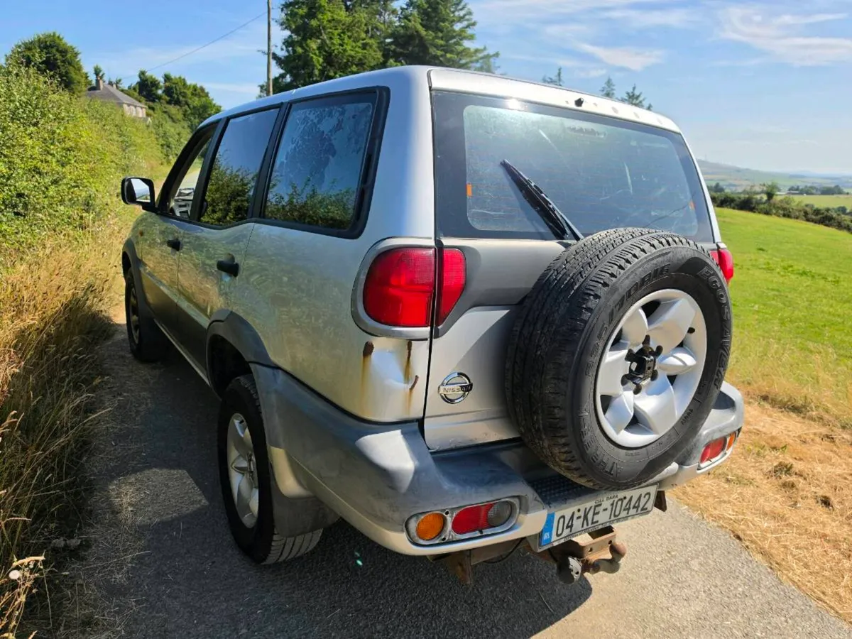 Nissan Terrano - Image 4