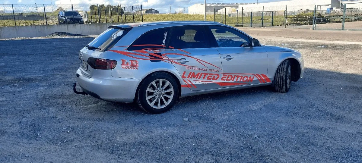 Vehicle branding, custom decals & stickers - Image 4
