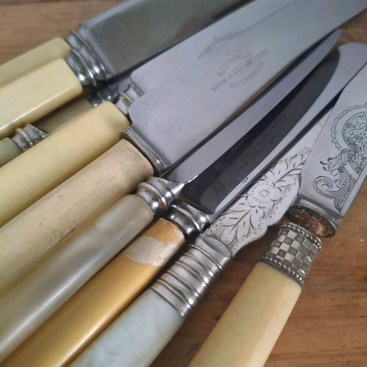 Vintage Faux Bone & Mother of Pearl Knives - Image 3