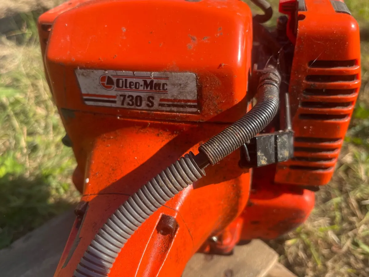 Oleo Mac 730 Brushcutter - Image 2