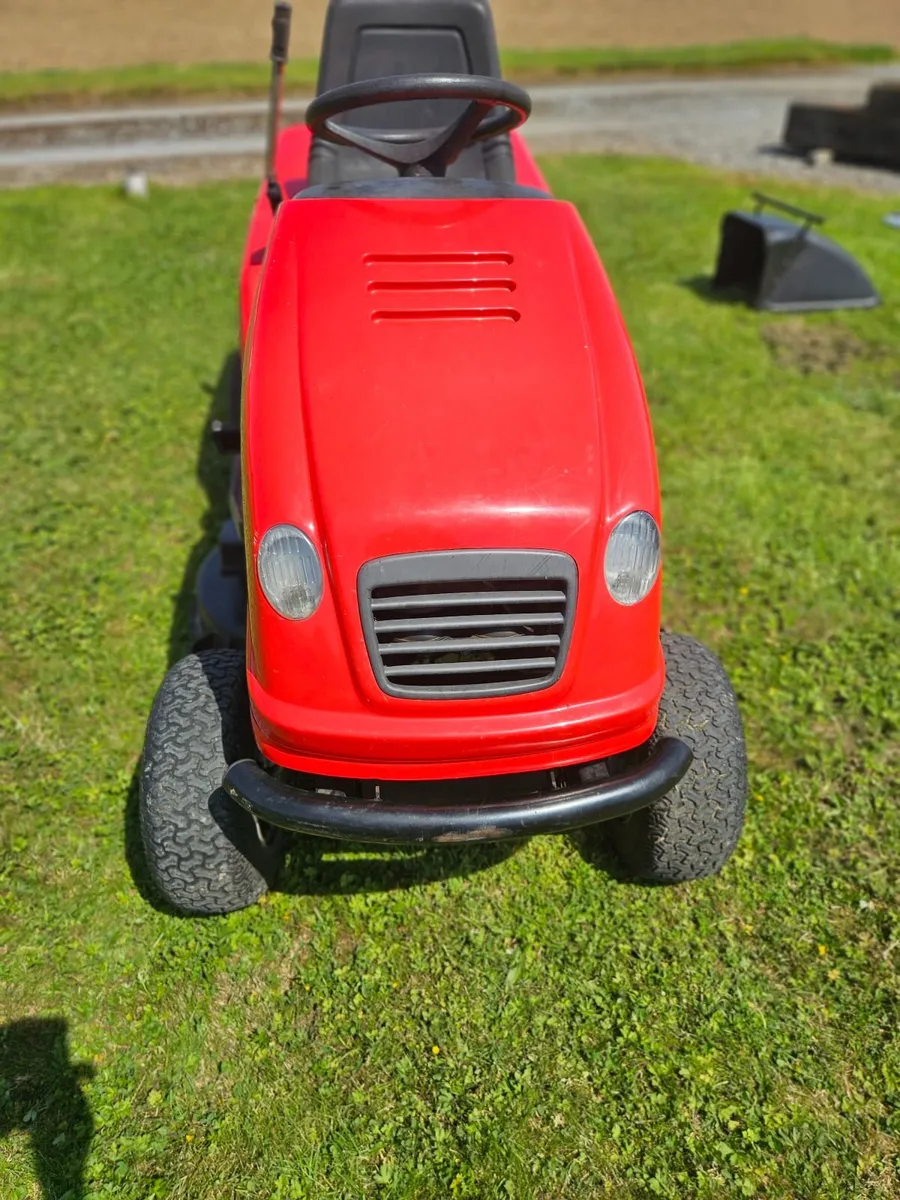 Ride on lawn mower 40" cut - Image 2