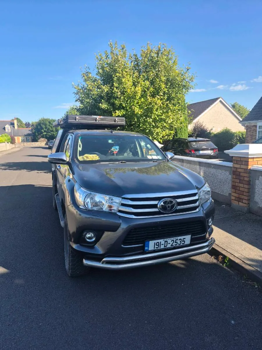 Toyota Hilux 2019 Tray and Canopy - Image 3