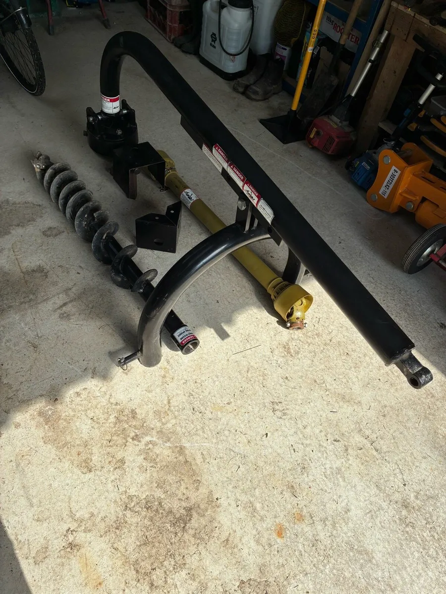 Earth auger - post hole borer - Image 1