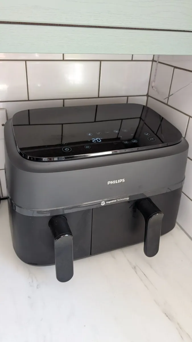 Philips Airfryer - Image 1