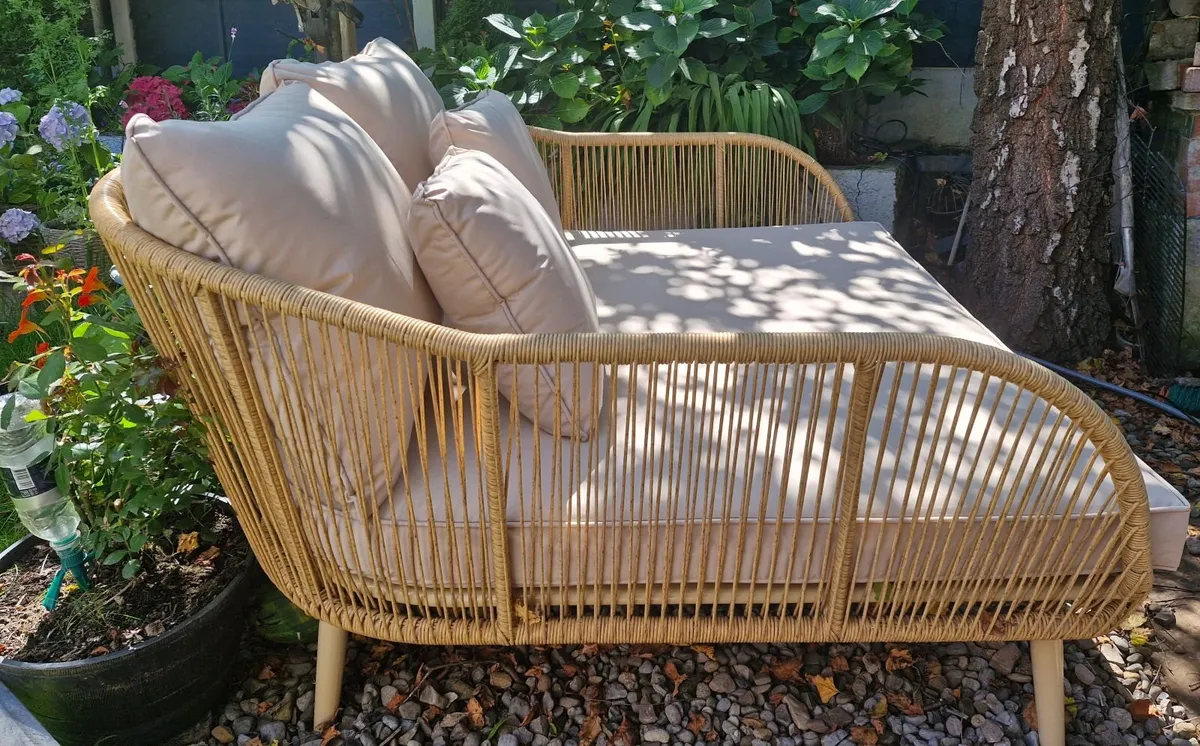 Double garden chair/bed - Image 4