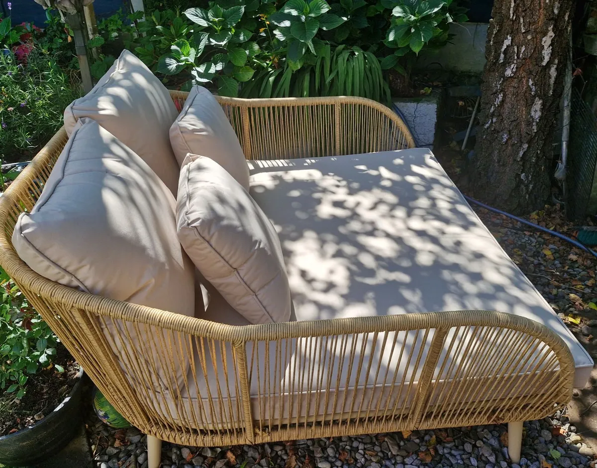 Double garden chair/bed - Image 2