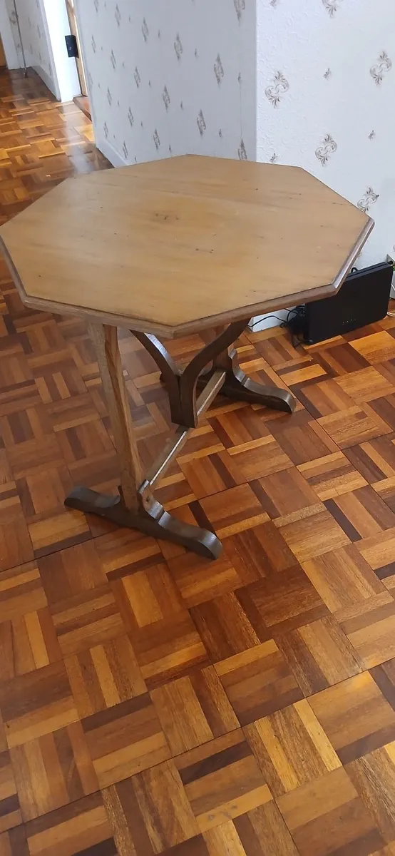 CARD TABLE/ Occasional table - Image 1