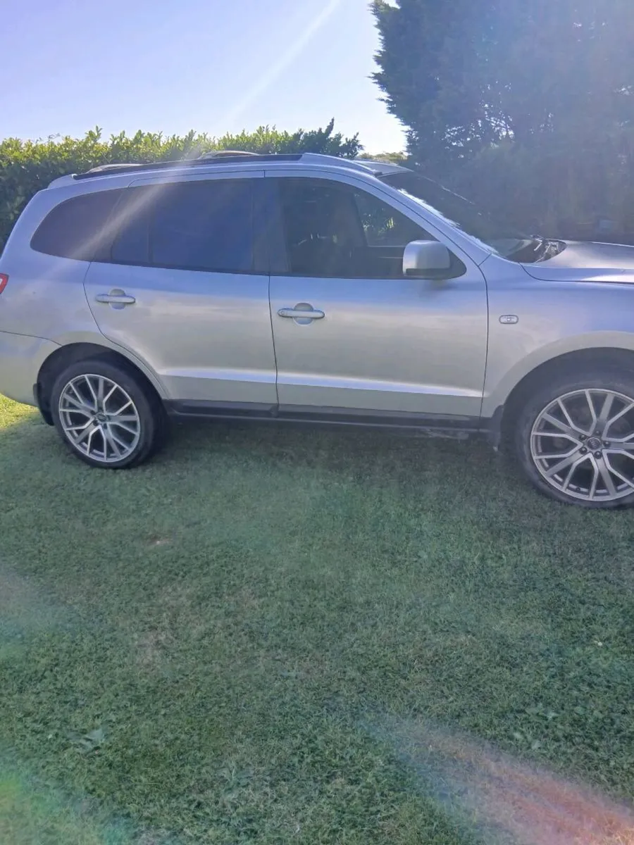 Hyundai santa fe 2.2 jeep - Image 4