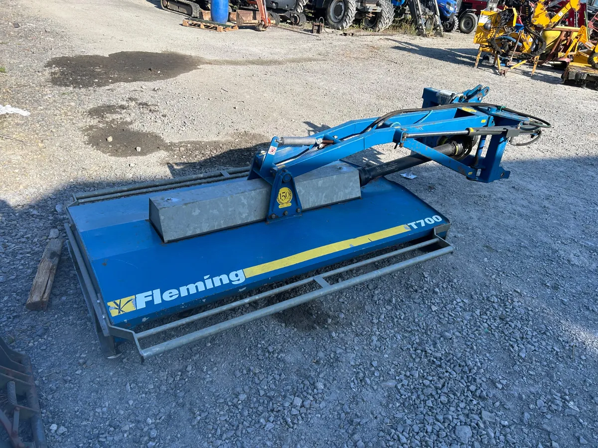 2019 Fleming 7FT Side Mounted Topper - Image 1