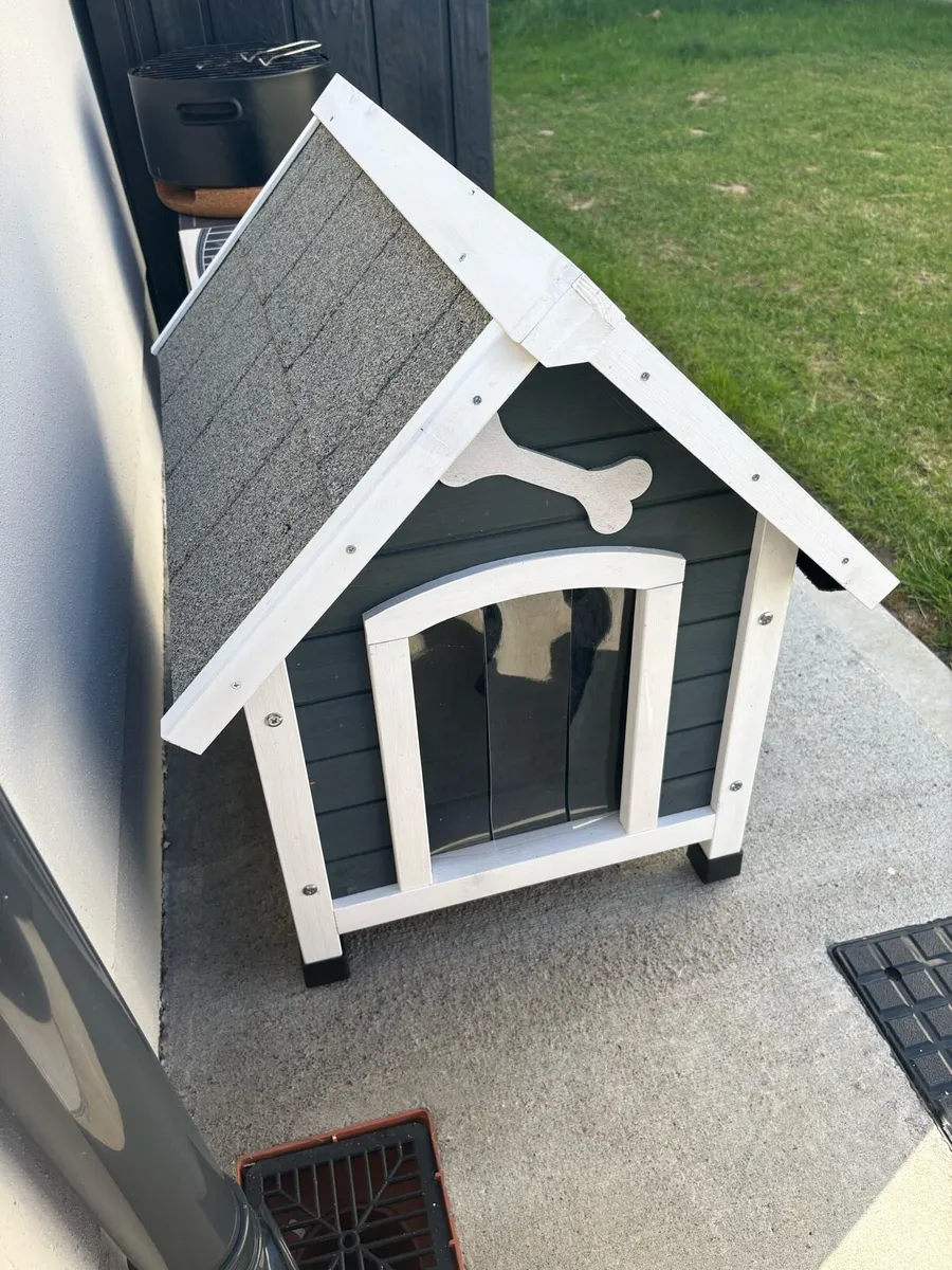 Dog kennel - Image 1