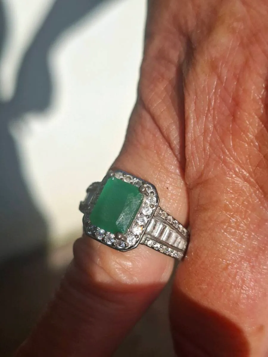 Lovely Vintage Ladies 925 Sterling Silver Ring - Image 1