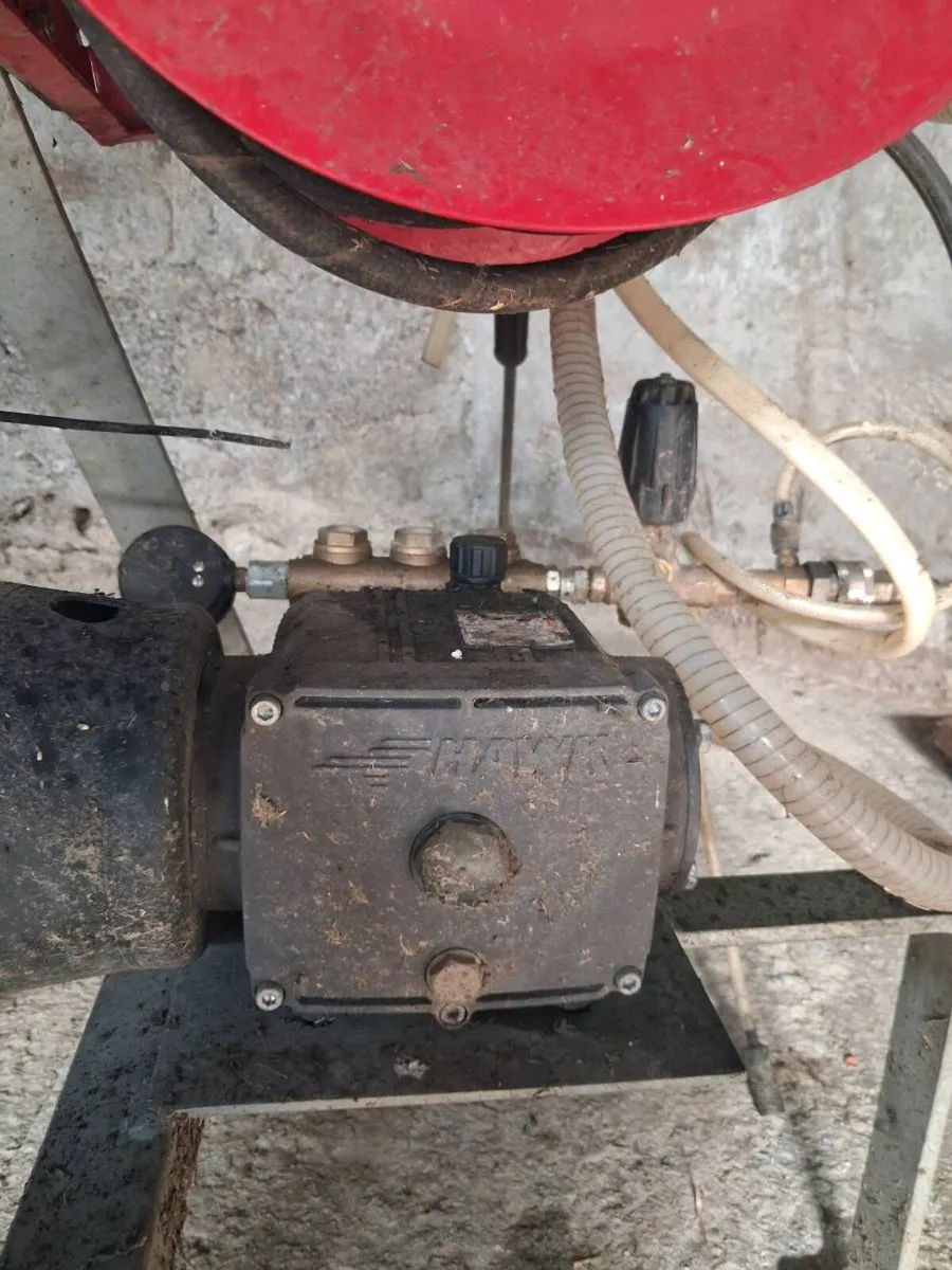 Hawk tractor power washer - Image 4