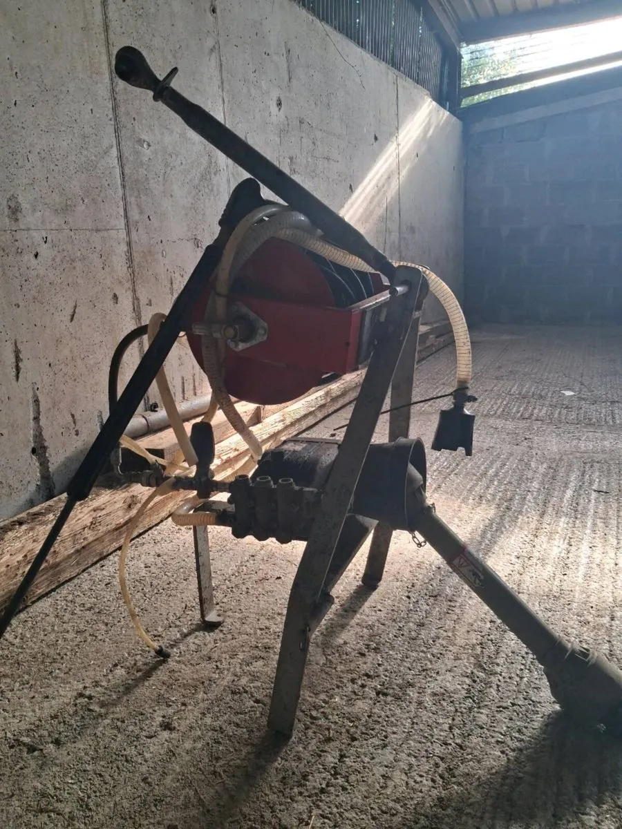 Hawk tractor power washer - Image 2
