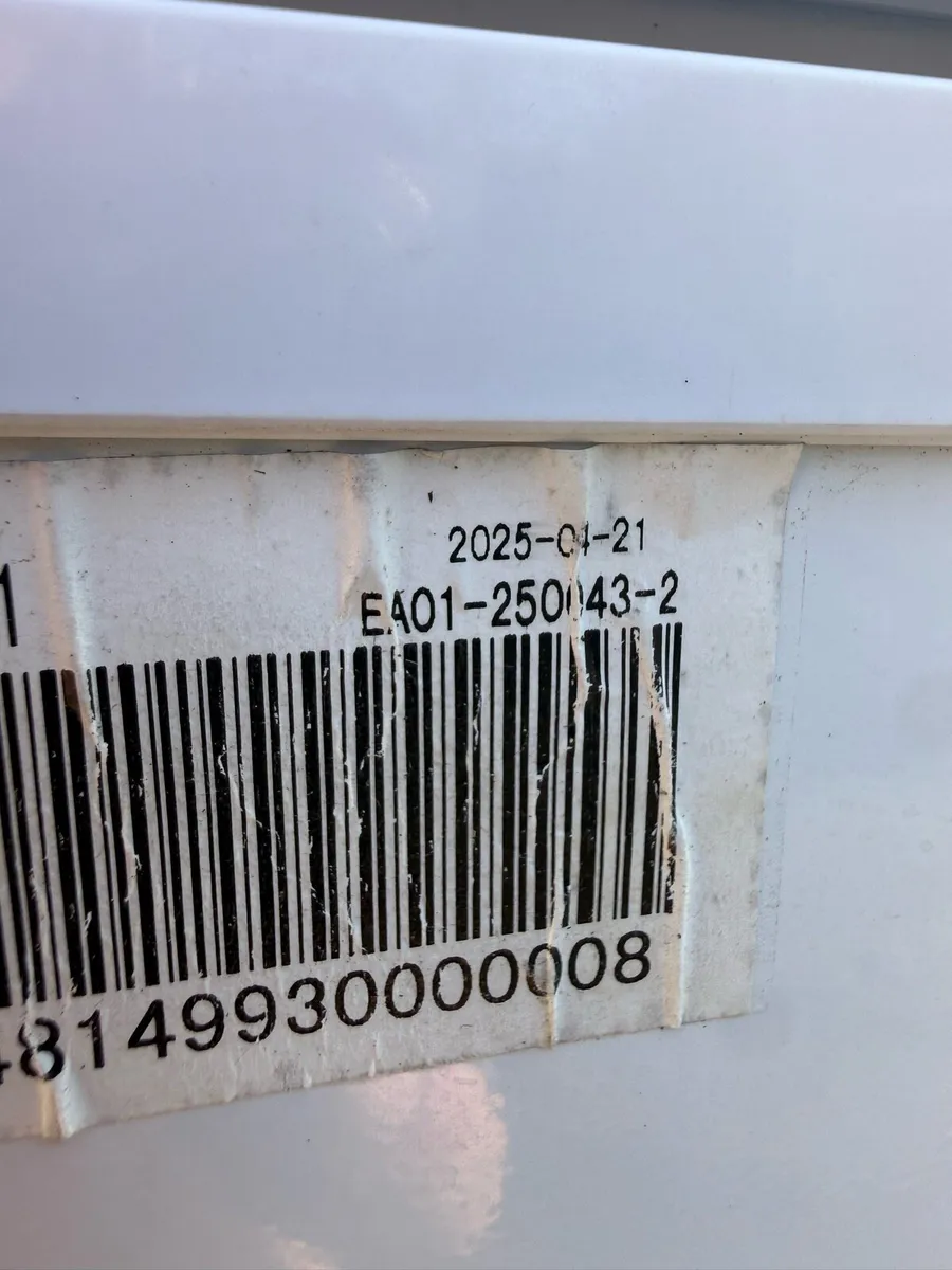 Unifrost CF501 chest freezer with stainless top - Image 3