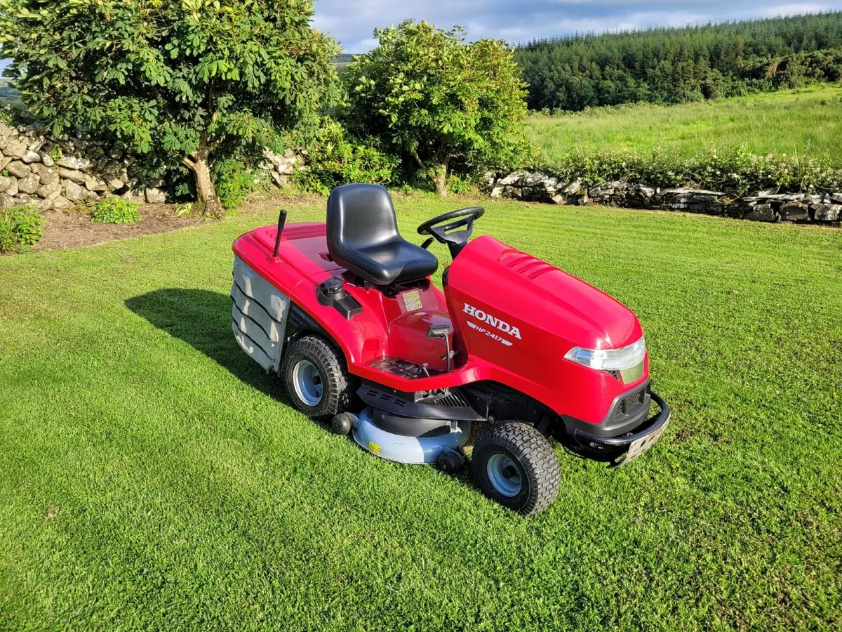Honda 2417 lawnmower - Image 1